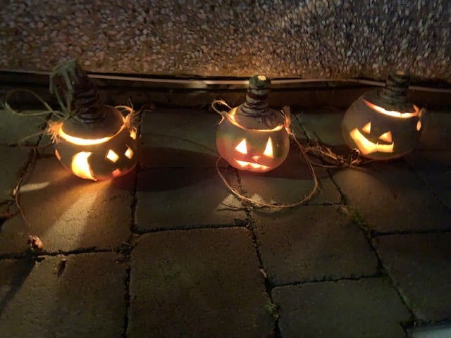 Turnip lanterns, Hop tu Naa
